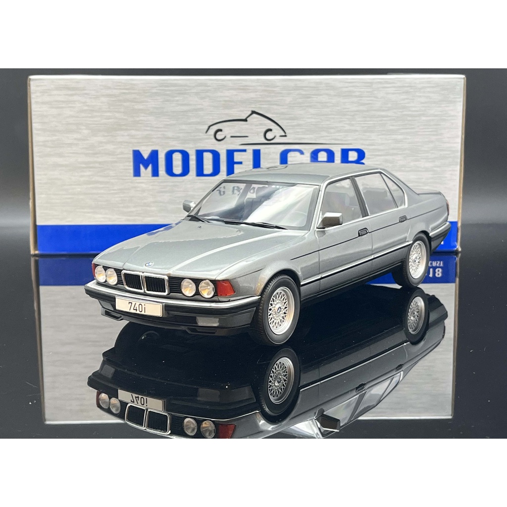 ModelCar Group 1/18 BMW 740i (E32) grey MASH