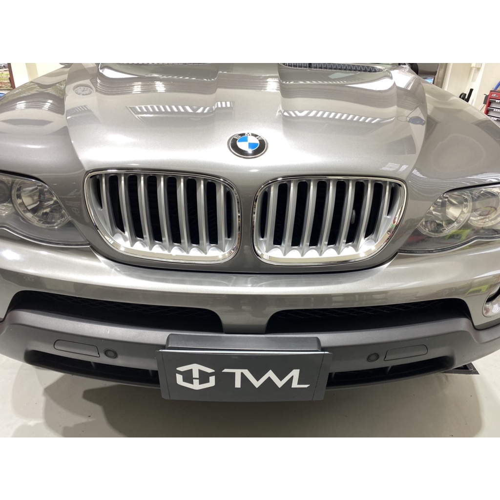 &lt;台灣之光&gt;全新 BMW 寶馬 E53 X5 06 05 04年小改4.8 4.4樣式7線鈦銀電鍍框鼻頭組3.0可換