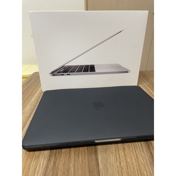 全機包膜！極新13吋 MacBook Pro (i5 四核心/8G/256G) -銀色 原價$41900元