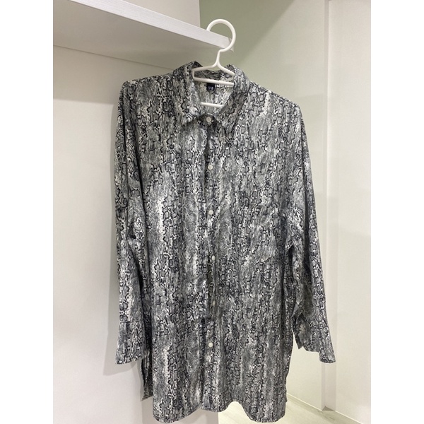 韓貨-蛇紋襯衫（近全新）一中街