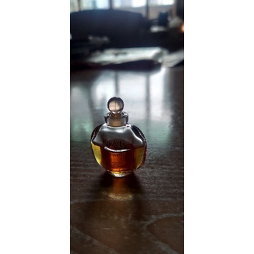 迪奧dior香水，各剩50%，減價賣（品名：dune、dolce vita）