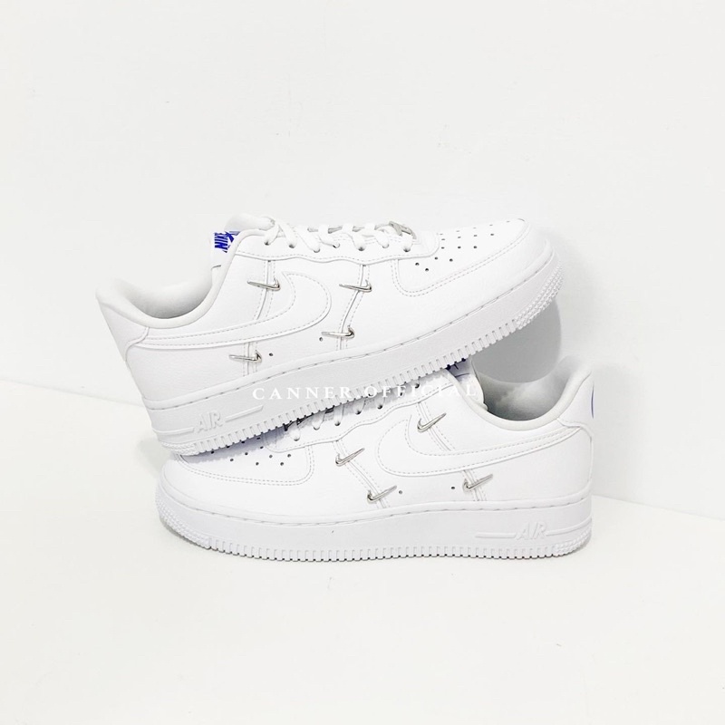 【罐頭選貨】NIKE AIR FORCE 1 SWOOSH 立體小勾 FV3654-111 CT1990-100 小勾
