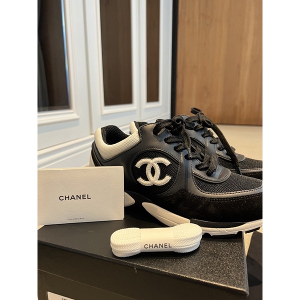 Chanel 黑白運動鞋