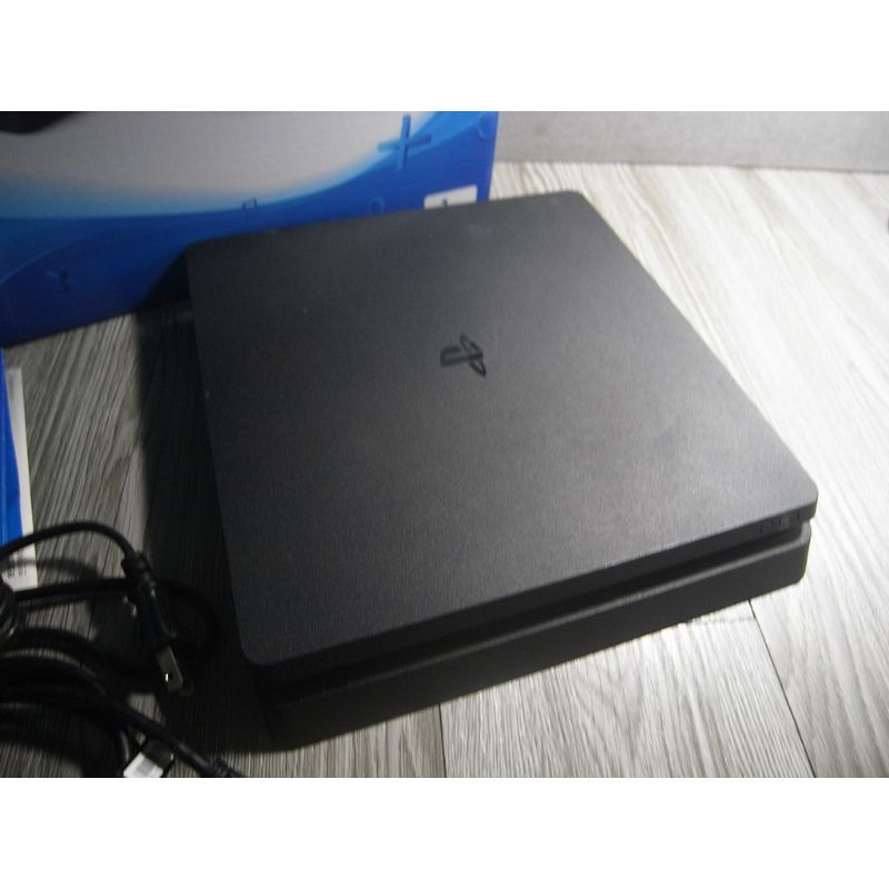 販售二手索尼sony ps4 slim薄機 容量1tb