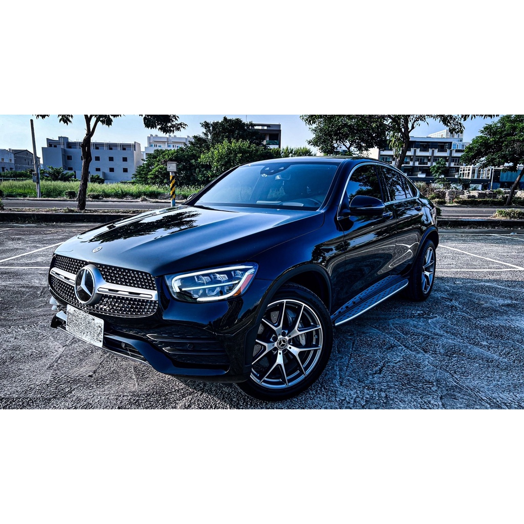 2020 Benz GLC300 AMG COUPE