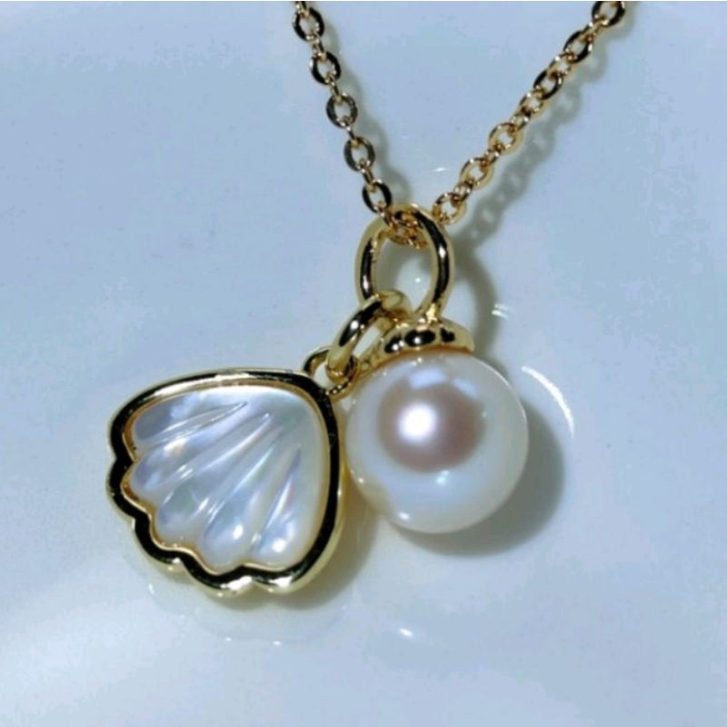 台灣現貨 一貝子扇形母貝搭7 8mm天然淡水珍珠項鏈吊墜天然貝母鎖骨鏈高品質淡水珍珠搭配扇貝形狀的貝母 蝦皮購物