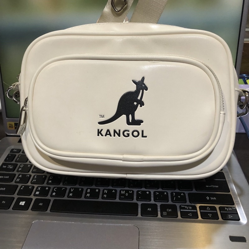 KANGOL側背包（米白色）