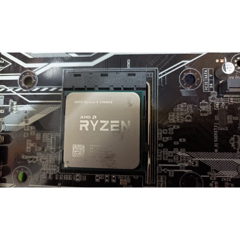 AMD RYZEN 5 2400ge /AM4+/良品/4C8T