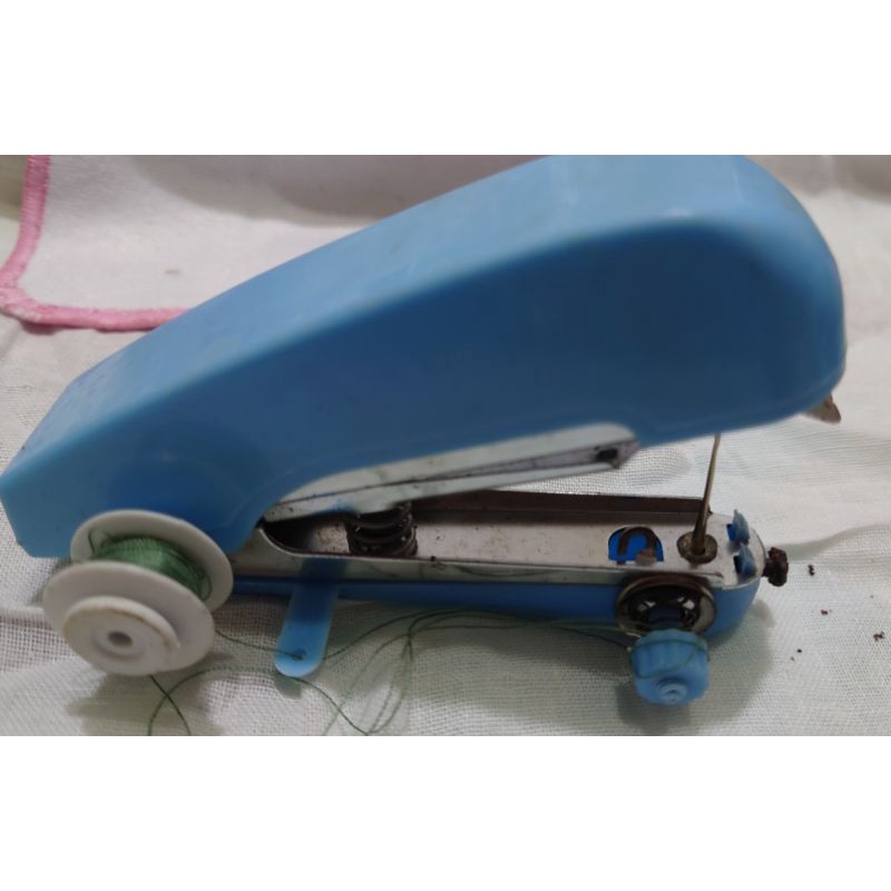 DHC皂盒贈手壓縫紉機使用過有生鏽的地方