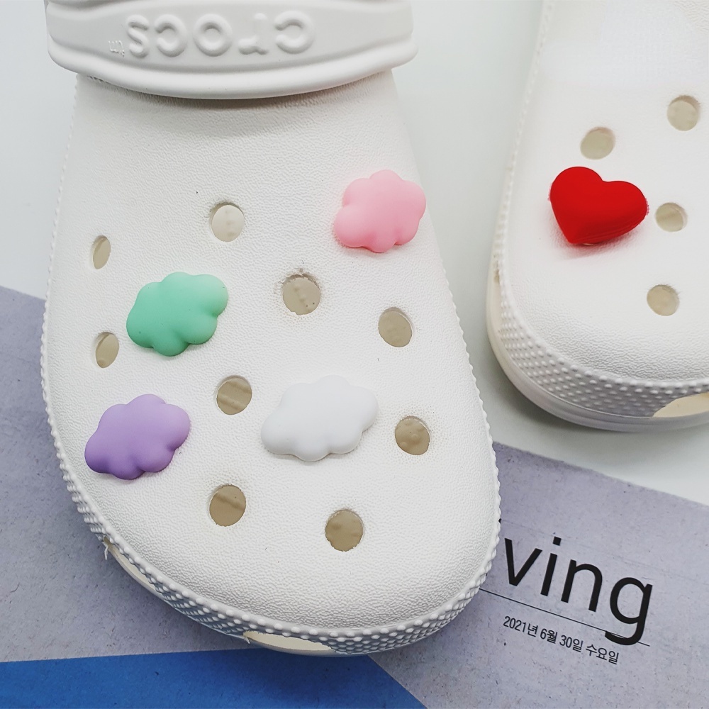 [迷人的裝飾]雲朵系列（白色/綠色/粉色/紫色）Crocs Jibbitz可愛鞋扣手工DIY材料手機殼洞洞鞋首飾配件