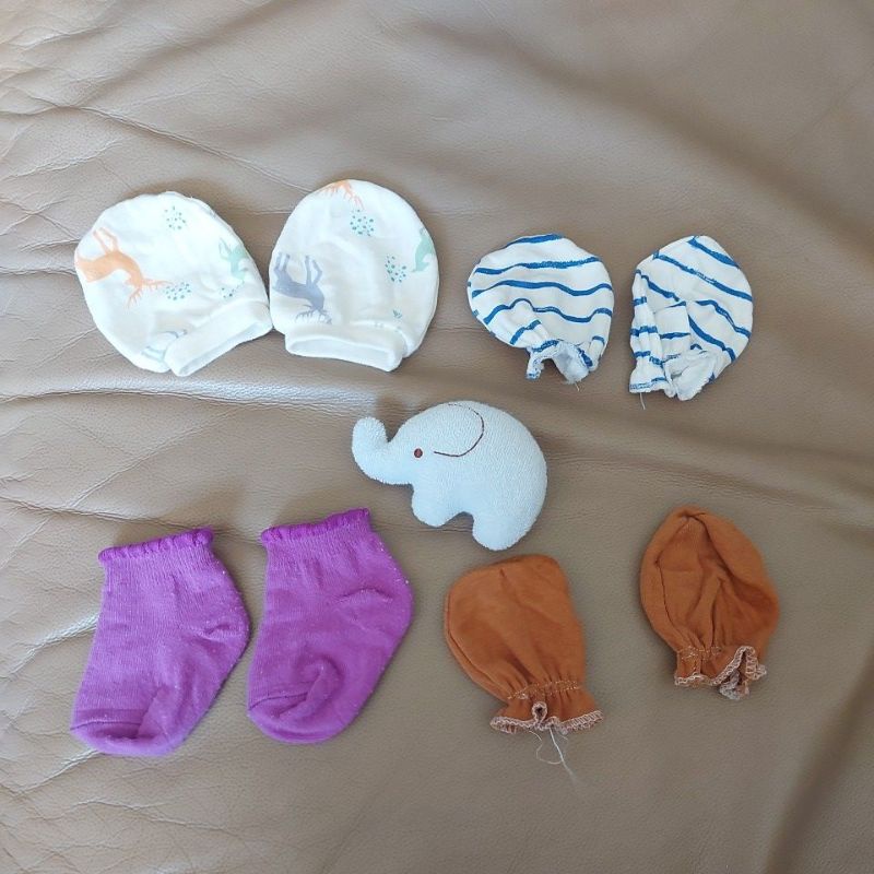 (二手）嬰兒手套 嬰兒襪子 麗嬰房大象玩偶