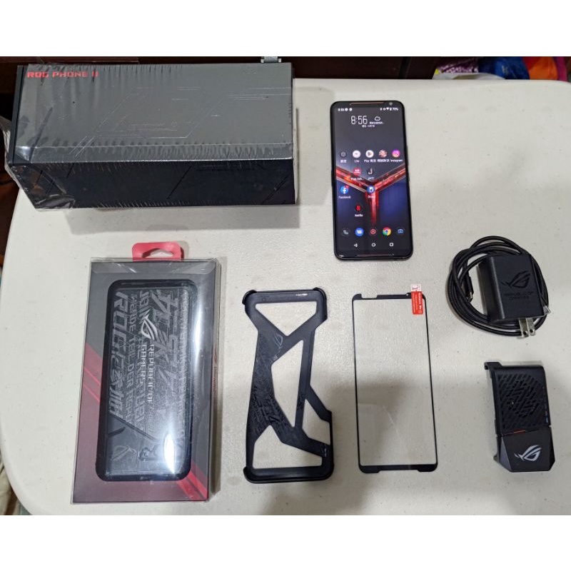 Asus Rog phone2 台灣版 12g ram/ 512g儲存空間 電競手機 電池6000mAh,6.59吋螢幕