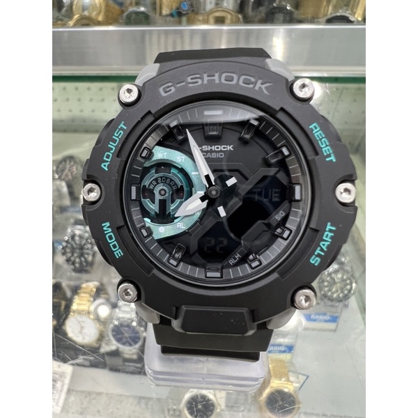 【金台鐘錶】CASIO卡西歐 G-SHOCK 嘻哈風格碳纖維核心防護構造-(灰x藍色) GA-2200M-1A