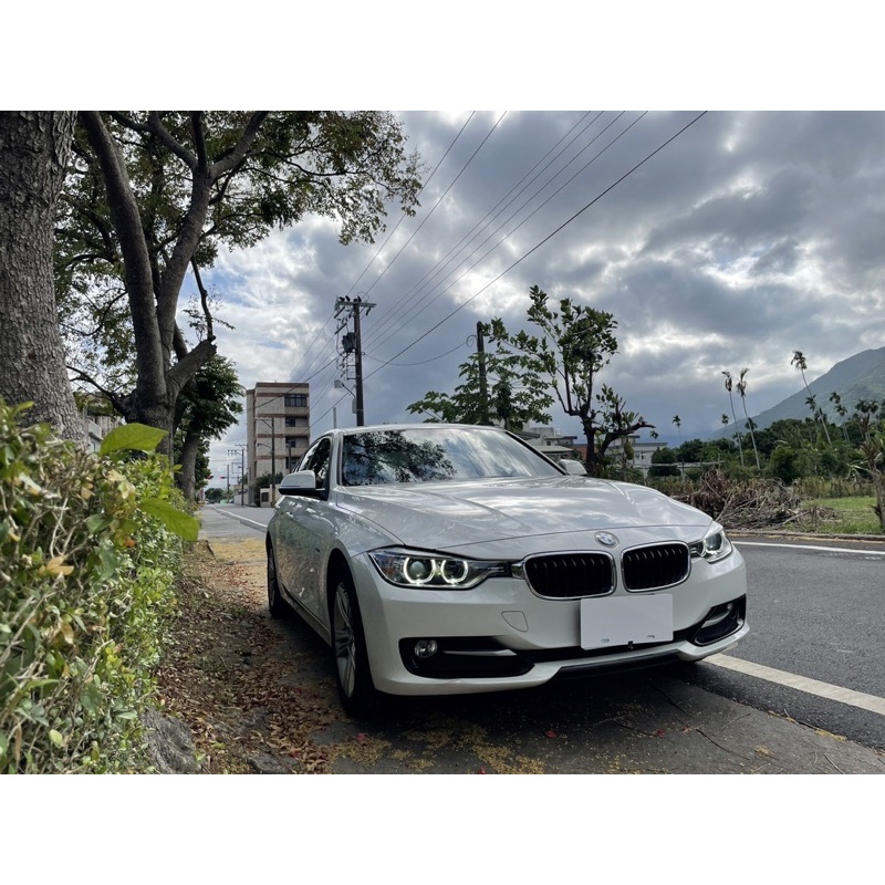 2013 BMW F30 316i