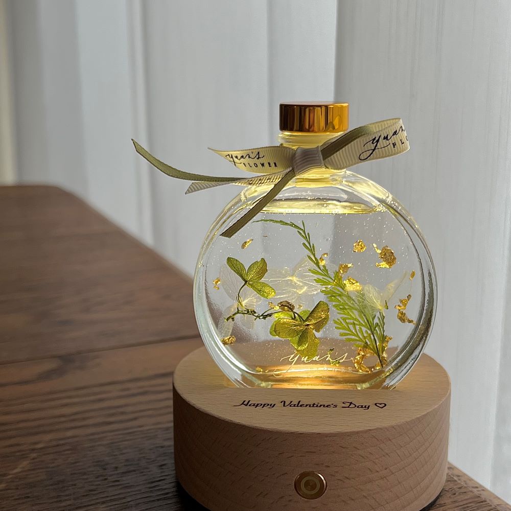 情人節禮物 玫瑰 浮游花瓶小夜燈 永生花 乾燥花 精油擴香瓶 生日聖誕禮物 畢業禮物 母親節 聖誕節禮物 交換禮物
