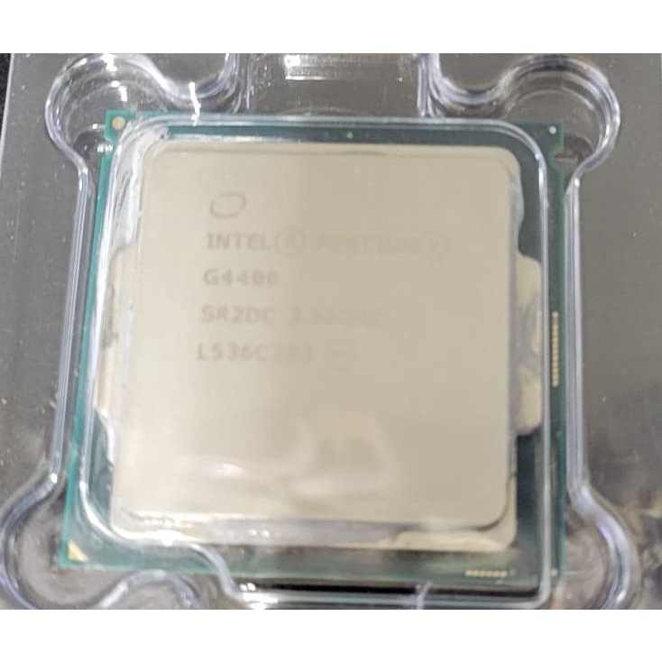 中古良品 6代 PENTIUM G4400  1151腳位 350元