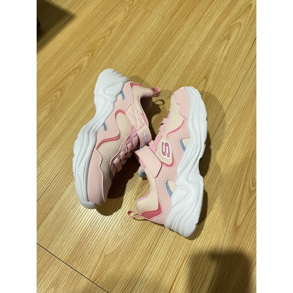 Skechers 女童 全新 air cooled memory foam 19CM