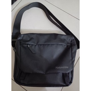 二手Naturehike側背斜揹包