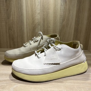 二手女鞋 Clarks originals 麂皮沙漠靴（白色）短靴24號免運免運（百貨公司購入）