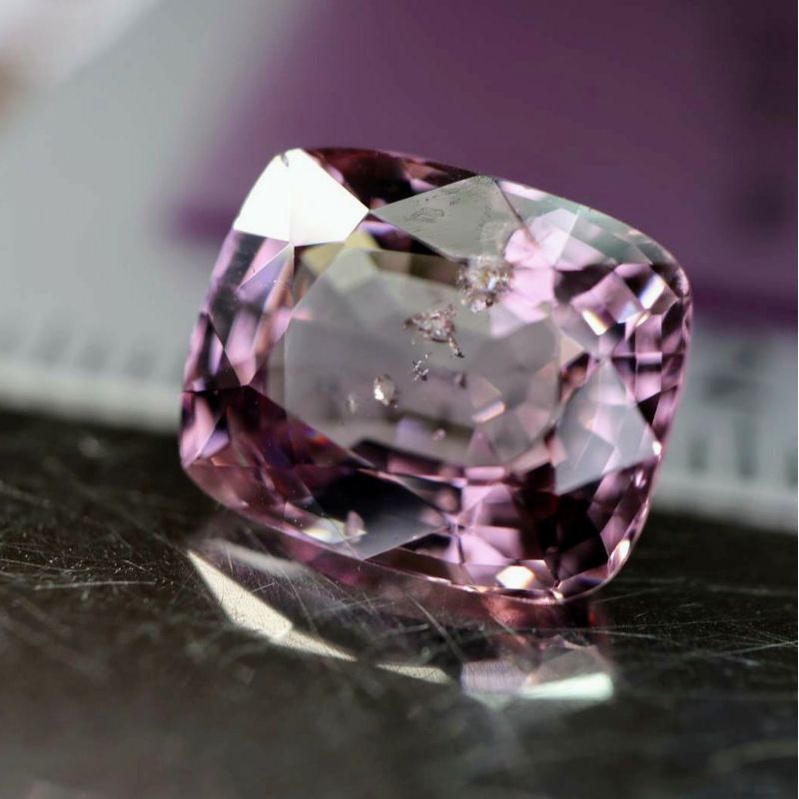 天然無處理粉紅色尖晶石Pink Spinel墊型切面裸石3.06克拉