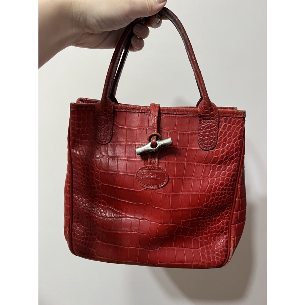 Longchamp 紅色壓印鱷魚皮款手提包