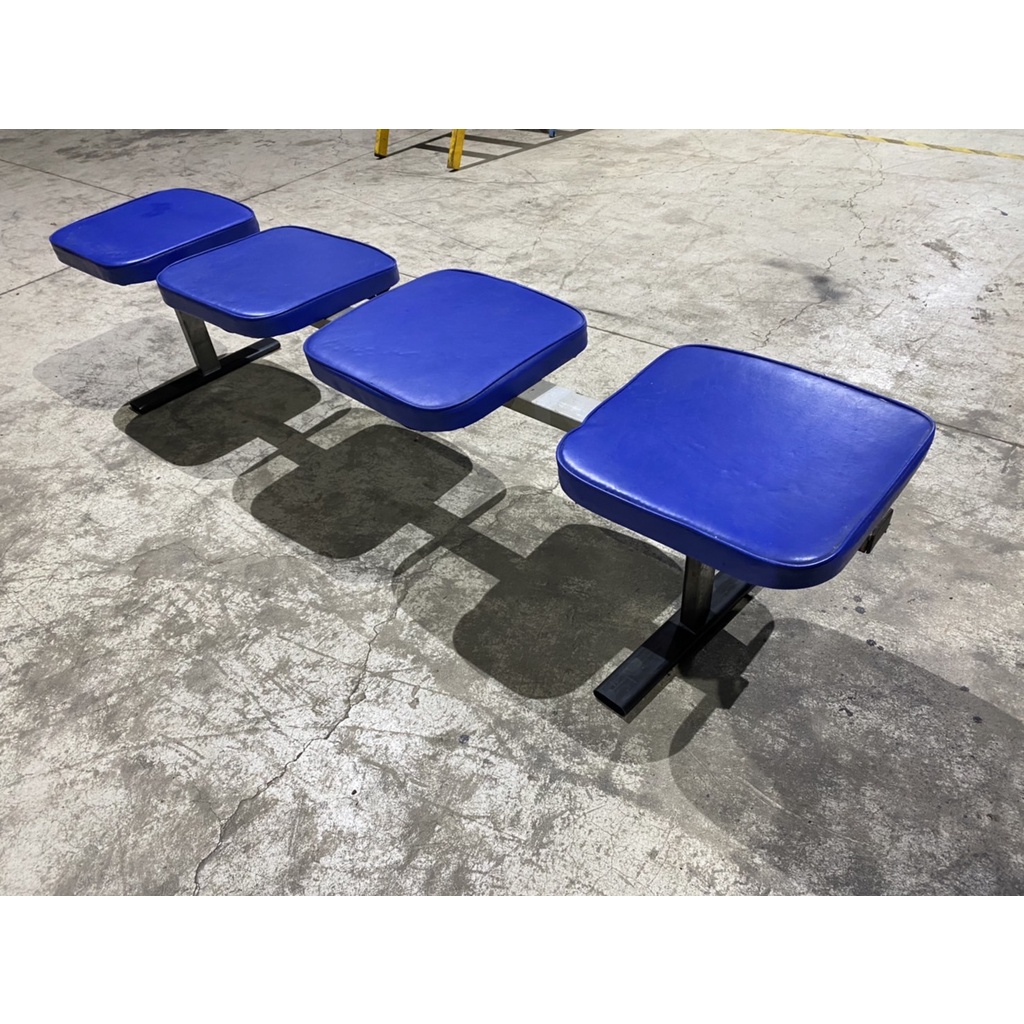 二手 連排椅 皮革椅面 鐵製鋼管腳 候診椅 等候椅 休閒椅 D007