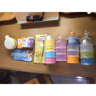 黃色小鴨嬰兒寶寶，奶粉分裝盒,奶嘴鏈,副食品碗