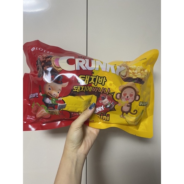 （🌟現貨🌟特價供應中）樂天 Crunky 濃郁巧克力棒 草莓🍓香蕉🍌 雙口味（377g /1袋)