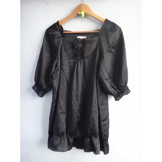 正品 IRIS GIRLS 黑色荷葉領 五分袖長版上衣 size: L