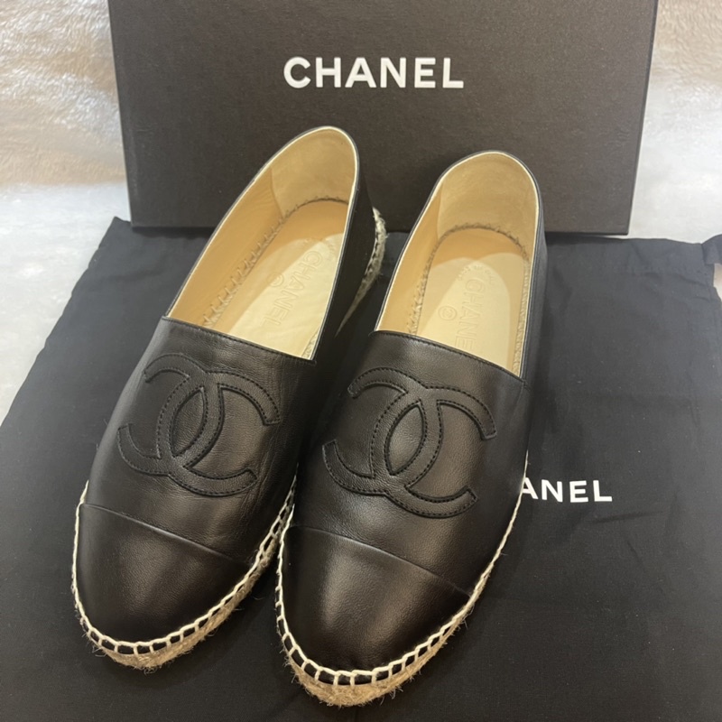《二手商品》Chanel香奈兒全黑雙C logo小羊皮草編鞋 鉛筆鞋～39號