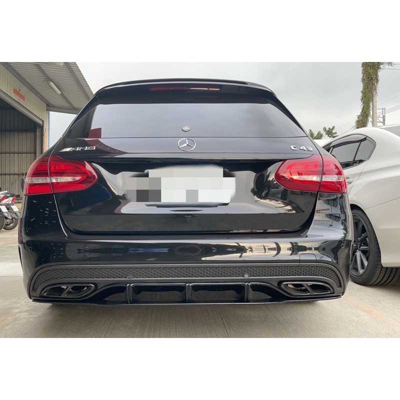 Benz 賓士 W205 S205 C300 C43 AMG ED1款 亮黑 後下巴 後中包