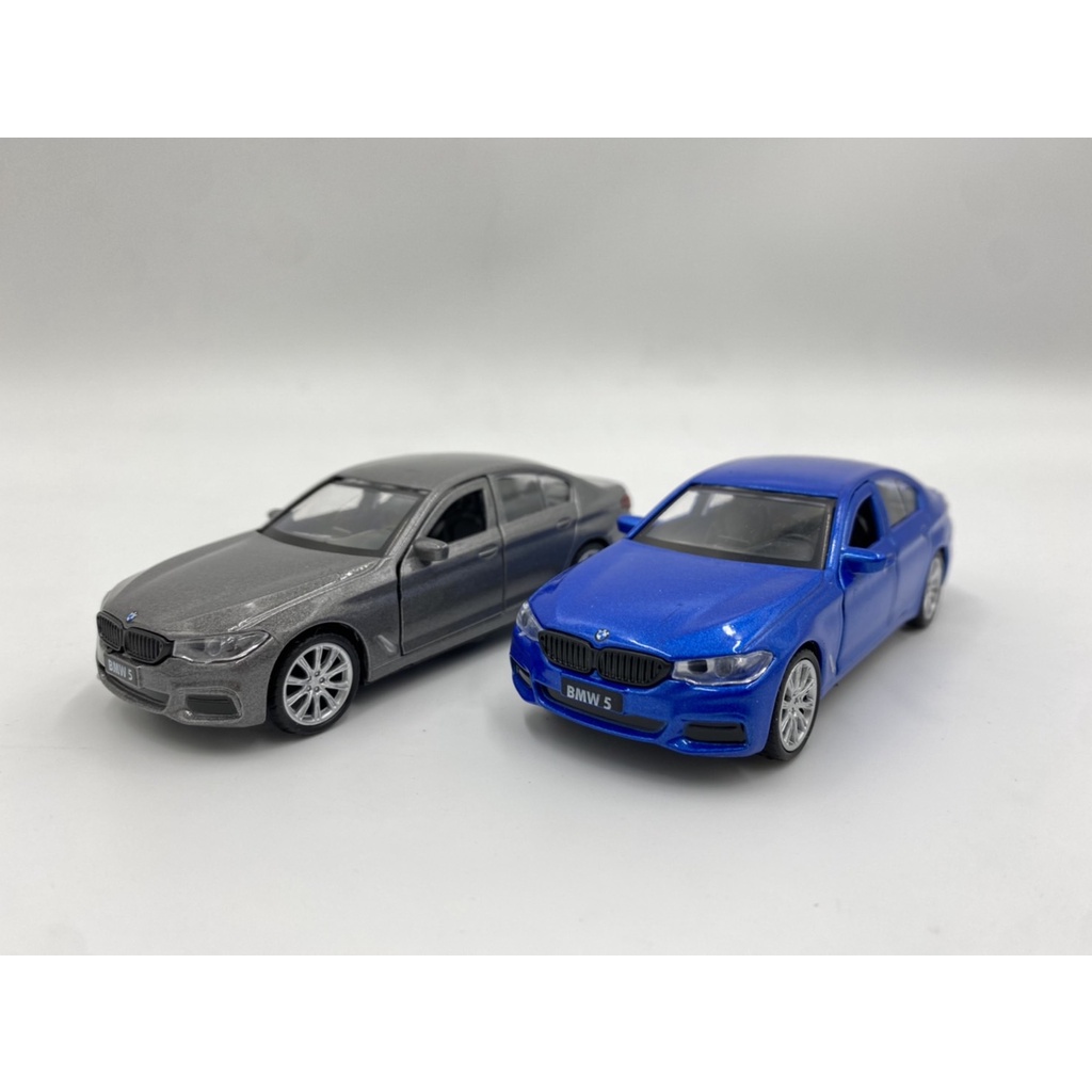 【玩具兄妹】現貨!1:32德國BMW5 SEDAN 五系列 品牌授權 回力裝置 車門/後門可開關 ST安全玩具 蛋糕藝術