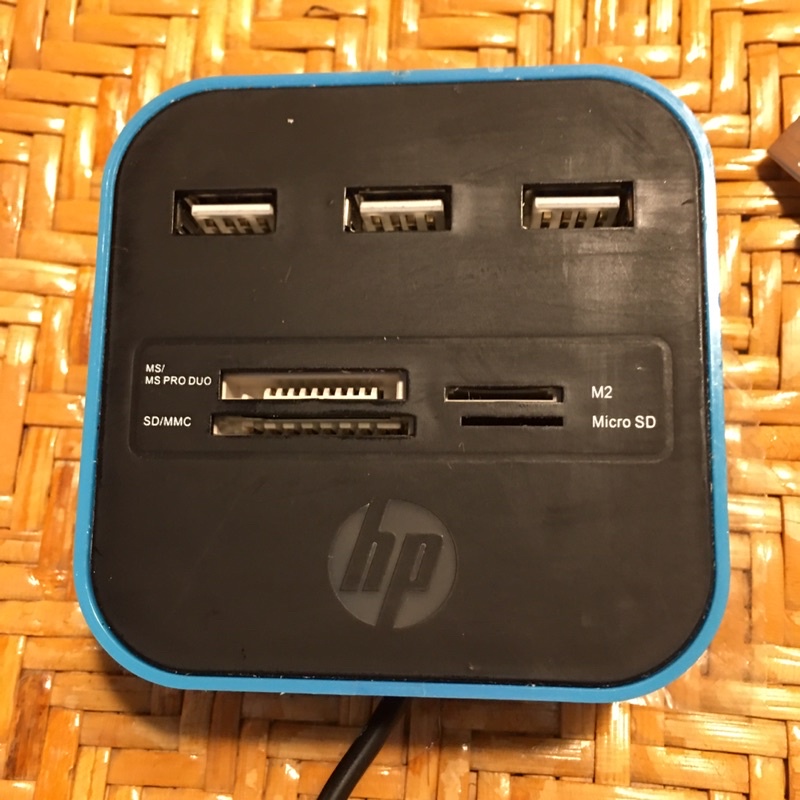 二手近全新USB 2.0 HUB usb分線器/讀卡器/1對3分插器/讀卡機SD/MMC/M2/Micro SD