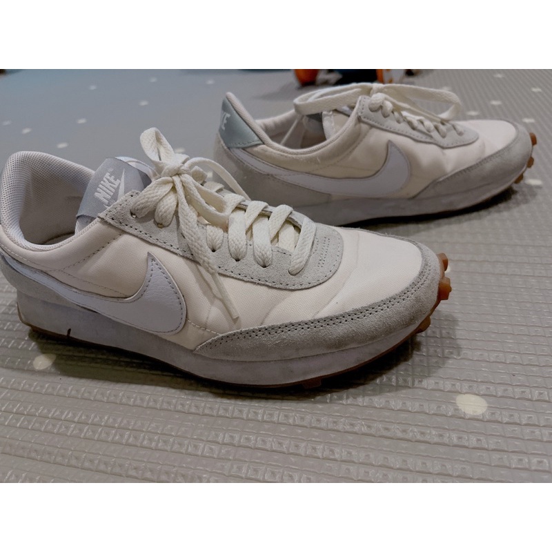 |便宜出售換取空間|Nike Daybreak/小腳/22cm/奶茶色/焦糖底/休閒鞋/慢跑鞋 CK2351 101