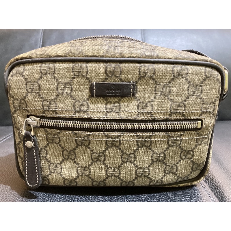 Gucci 義大利製正品Gucci 斜背小包 絕版品