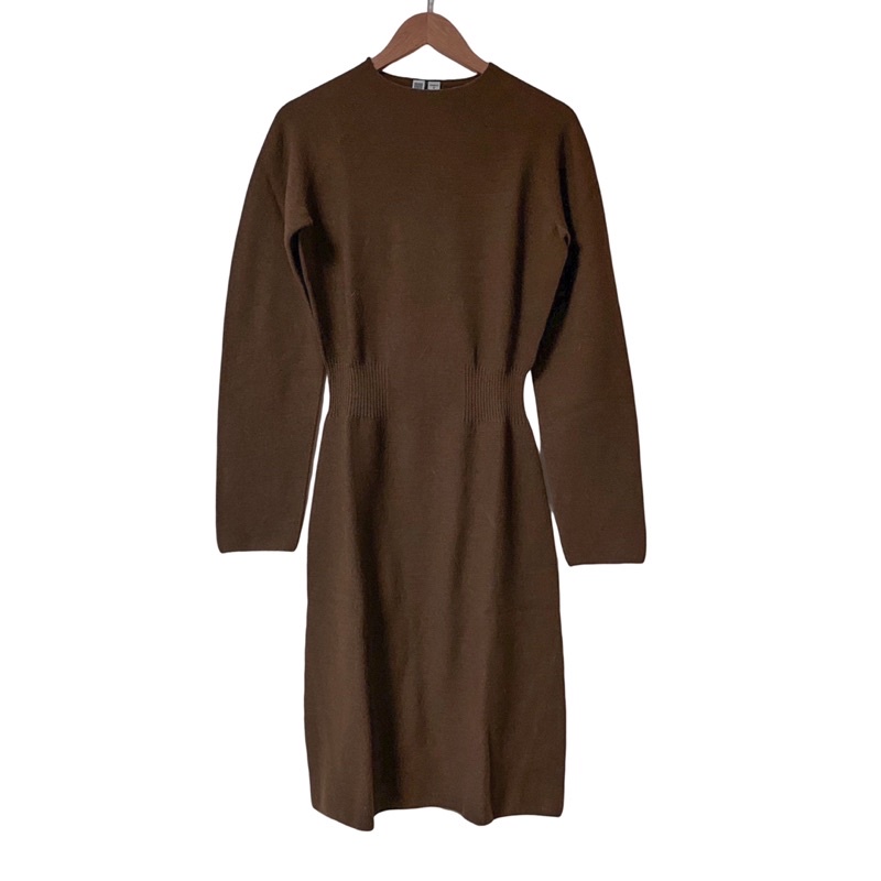 UNIQLO ｜ 秋天的顏色🍂 Uniqlo U — 3D羊毛中高領修身顯瘦咖啡色洋裝 / 連身裙