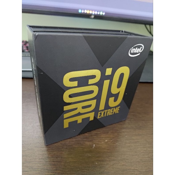 Intel I9-10980XE 造型外盒 【內容物不含處理器】