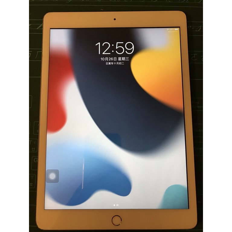 iPad 8(2020) 128GB 銀(無盒，電池100%) 平板電腦