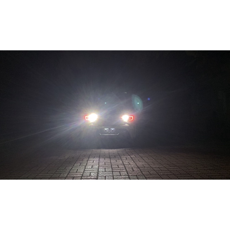 《日本周邊》倒車燈/後霧燈同步 雙色超亮LED燈泡 流氓燈 直上替換CorollaSport &amp; Auris Altis