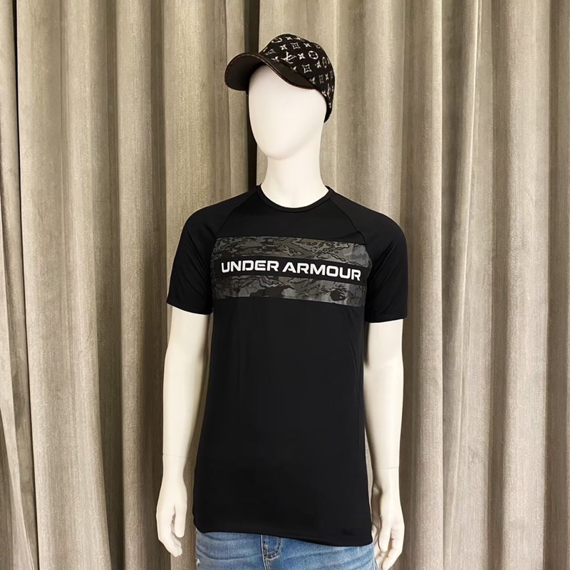 JBI BOUTIQUE✔️UNDER ARMOUR UA 熱銷 經典Logo短袖 正品代購（每件都附贈品牌束口袋)