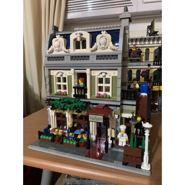 LEGO 巴黎餐廳 10243