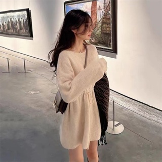 愛依依 長袖洋裝 針織裙 配大衣 新款氣質洋氣修身赫本風法式針織小眾設計連身裙T444-8840.