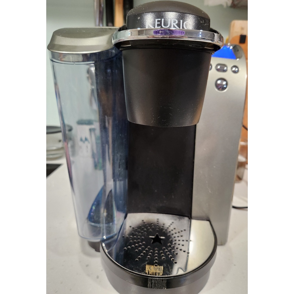 廉售 八成新 Keurig K-Classic 膠囊咖啡機 K70 K-70 原價9990 銀色