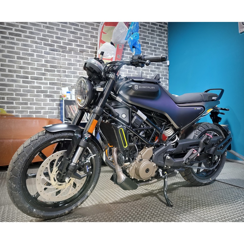 【勝大重機】現車 2022 Husqvarna Svartpilen 250 全新車售價$17.8萬 黑箭250 風格