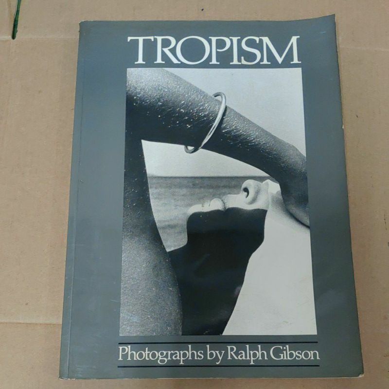 豪品二手書 Book TROPISM, Photographs By Ralph Gibson  B57內