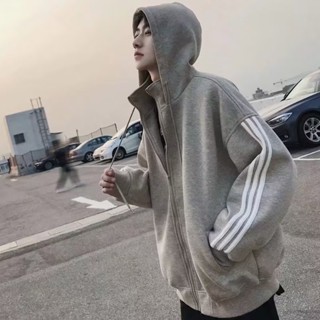 【宅男屋】三槓連帽外套 棒球外套 秋季刷毛衛衣 韓版連帽衫 情侶裝 ins 運動外套 男生外套 LE812