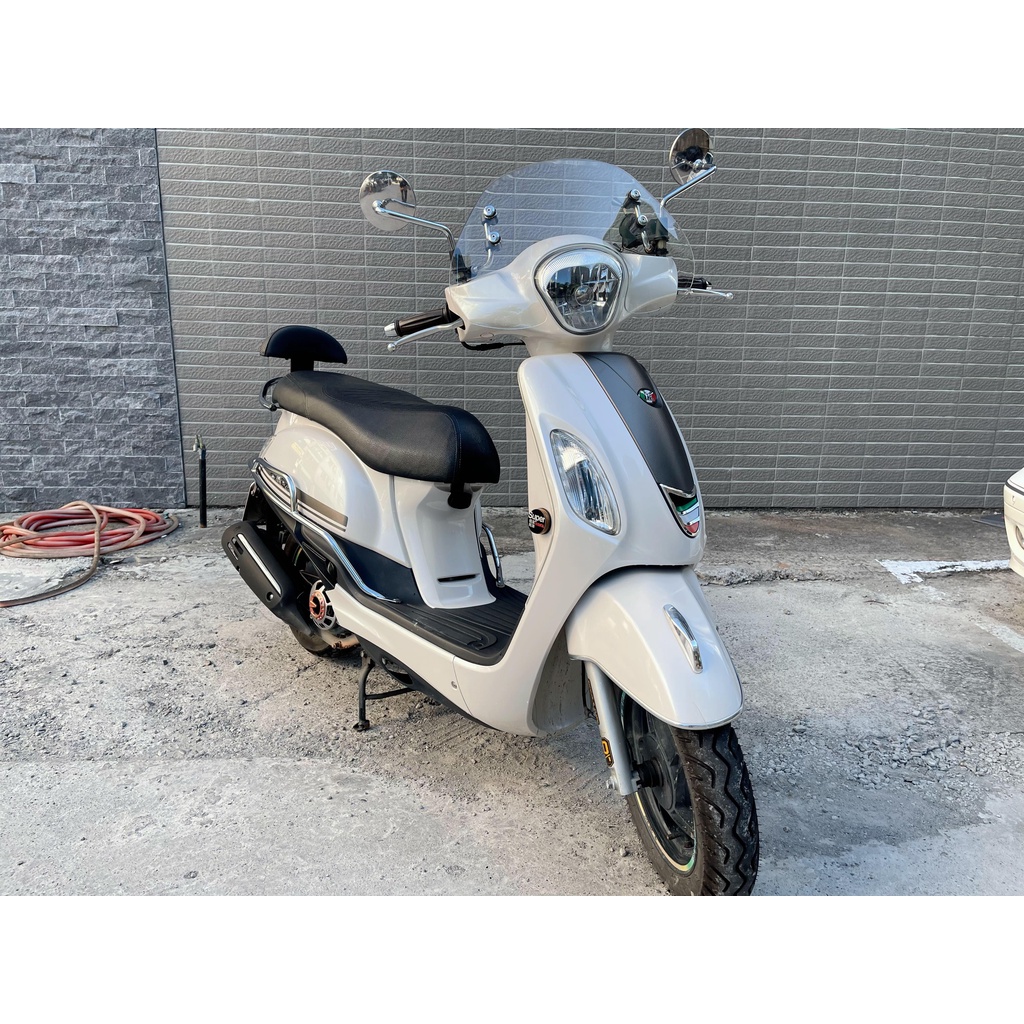 【幽浮二手機車】KYMCO LIKE150 珍珠白 含選配前風鏡和側保桿 車況一流 2019年出廠!