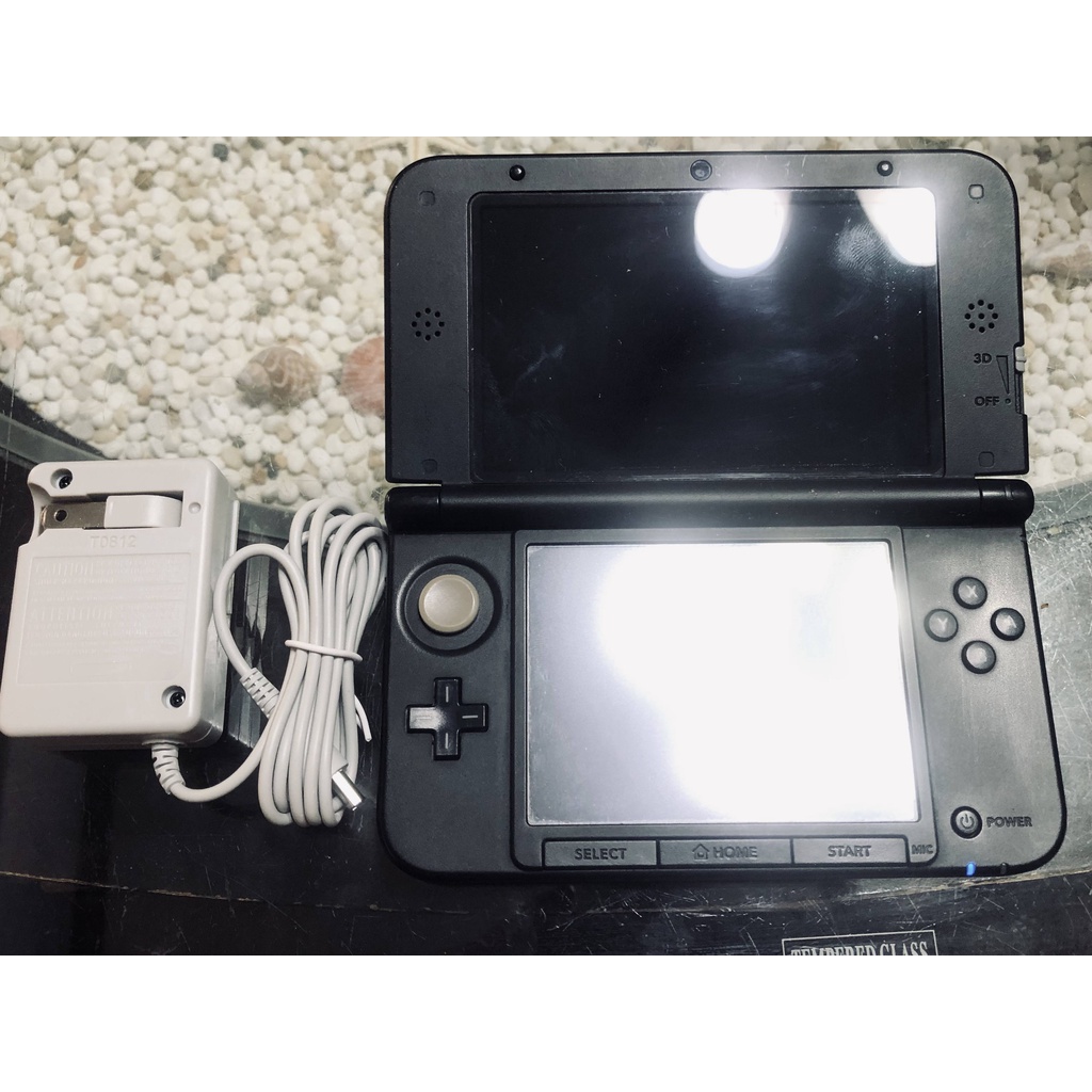 土城可面交現貨稀少限量二手日版任天堂 Nintendo 原裝可改機 3DS LL 8成新主機無須R4卡即可直改日原裝