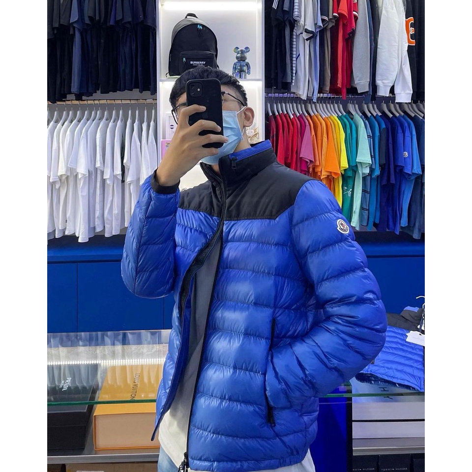 【螺絲服飾】正品 /現貨 MONCLER 最新款 輕羽絨徽標外套