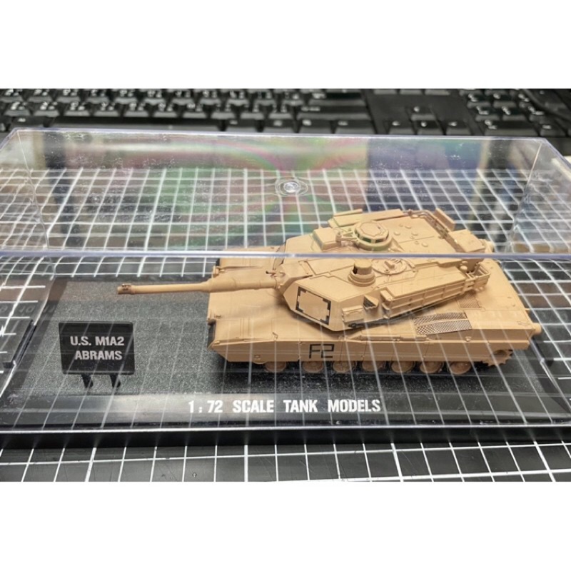 恆龍1:72 美國M1A2靜態坦克模型成品